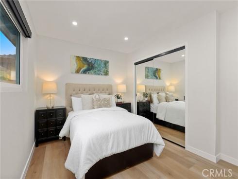 1725 W Harvard   Street, Santa Ana, CA