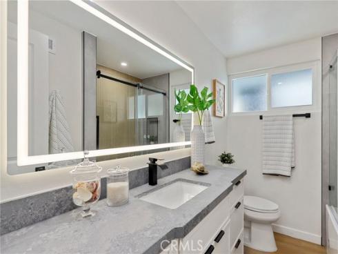 1725 W Harvard   Street, Santa Ana, CA