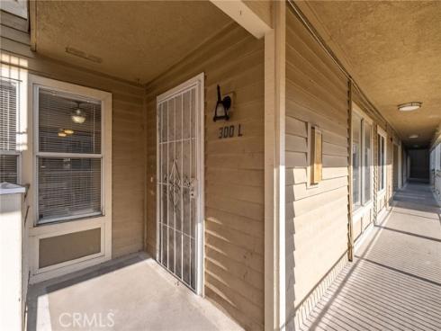 300 E Chestnut Ave. Unit #205, Santa Ana, CA