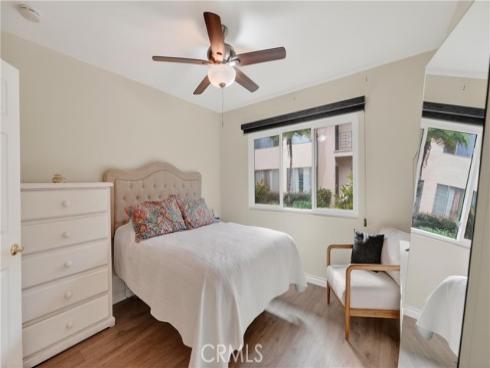 1801  Greenleaf  4 , Santa Ana, CA