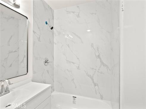 928 S Laurel   Street, Santa Ana, CA