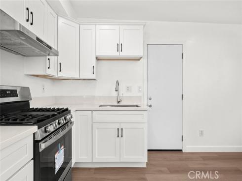 928 S Laurel   Street, Santa Ana, CA