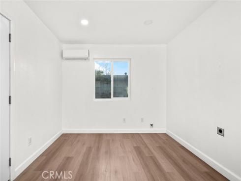 928 S Laurel   Street, Santa Ana, CA