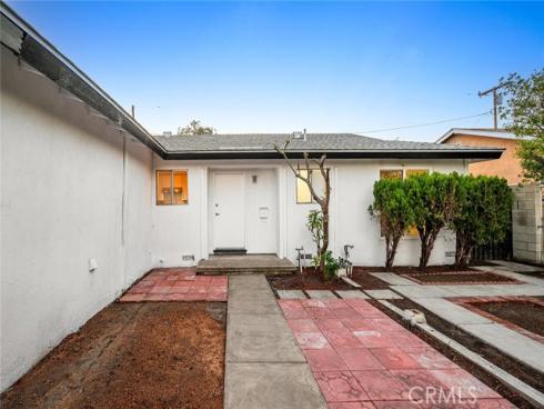 928 S Laurel   Street, Santa Ana, CA