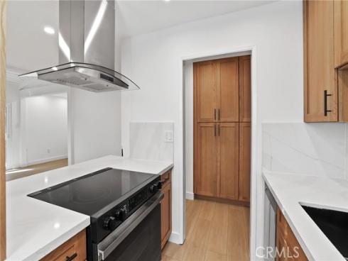 1030 W Macarthur  90 , Santa Ana, CA