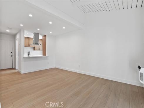 1030 W Macarthur  90 , Santa Ana, CA