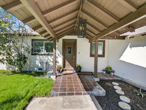 2610 N Deodar  , Santa Ana, CA