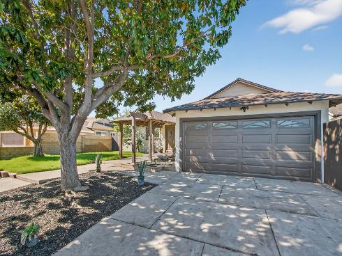 2610 N Deodar  , Santa Ana, CA