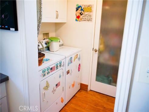 2019  Valencia  , Santa Ana, CA