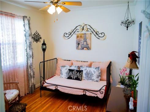 2019  Valencia  , Santa Ana, CA