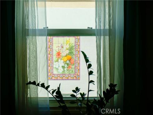 2019  Valencia  , Santa Ana, CA