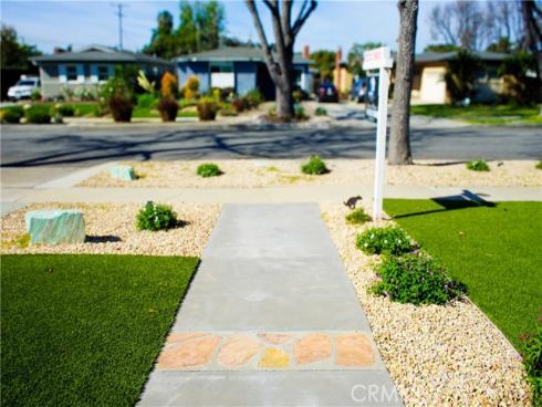 2019  Valencia  , Santa Ana, CA