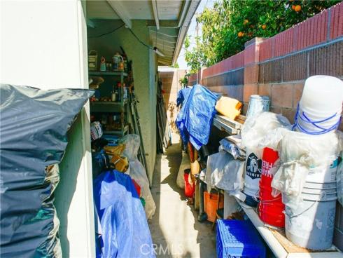 2019  Valencia  , Santa Ana, CA