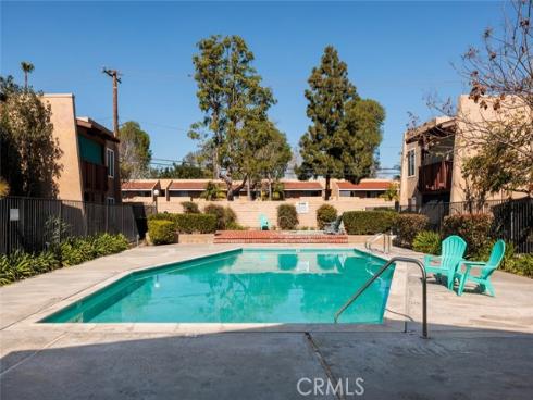 1000 W Macarthur  11  Boulevard, Santa Ana, CA