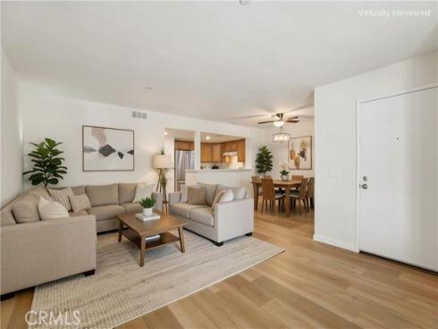 300 E. Chestnut H-202