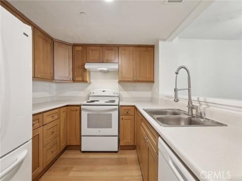 300 E Chestnut  H-202 , Santa Ana, CA