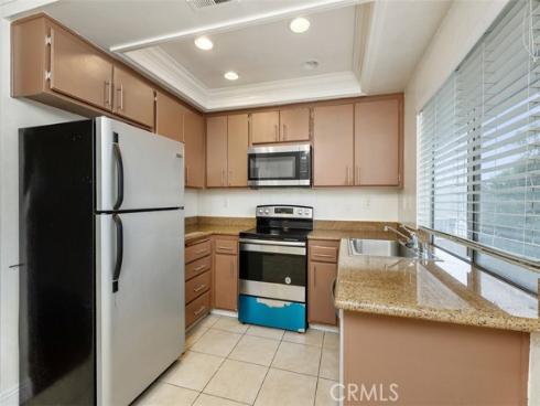 1525 S Raitt  29 , Santa Ana, CA