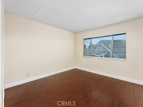 1525 S Raitt  29 , Santa Ana, CA