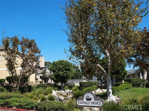 1525 S Raitt  29 , Santa Ana, CA