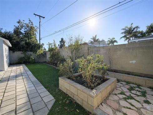 1020 N Raitt  , Santa Ana, CA