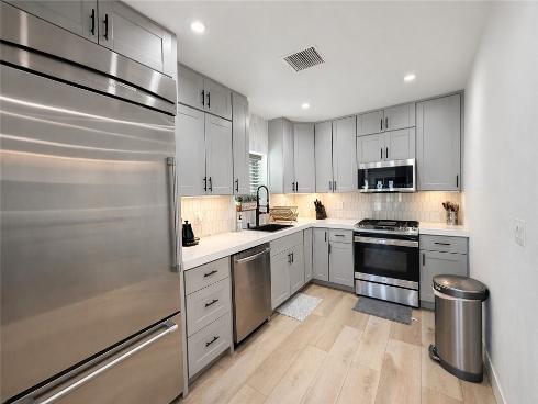 1020 N Raitt  , Santa Ana, CA