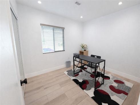 1020 N Raitt  , Santa Ana, CA