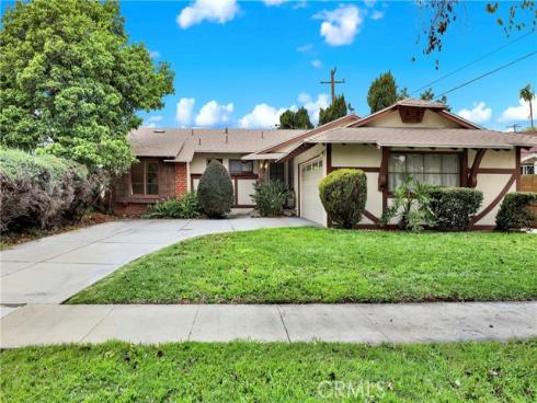 2218  Lewis   Street, Santa Ana, CA