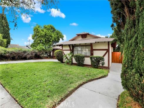 2218  Lewis   Street, Santa Ana, CA