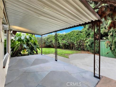 2218  Lewis   Street, Santa Ana, CA