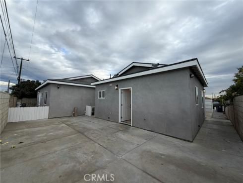 4721 W Oakfield  , Santa Ana, CA