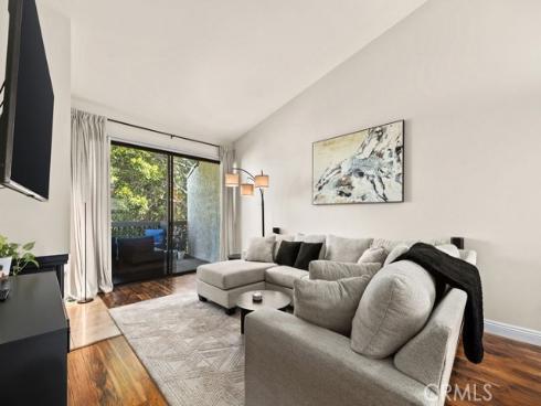 2522 W Macarthur  , Santa Ana, CA