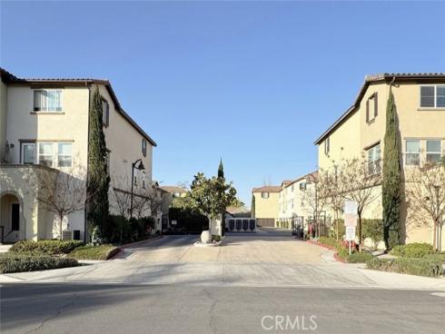 1530 W 1st  19 , Santa Ana, CA