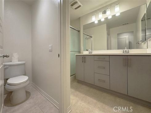 1530 W 1st  19 , Santa Ana, CA