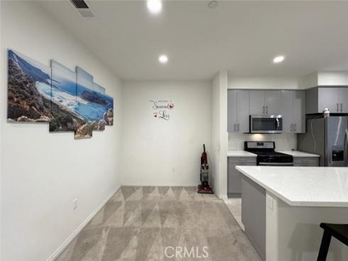 1530 W 1st  19 , Santa Ana, CA