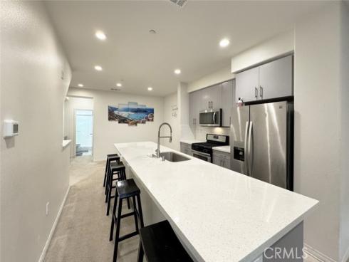 1530 W 1st  19 , Santa Ana, CA