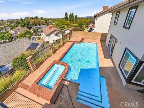 18831  Winnwood   Lane, Santa Ana, CA