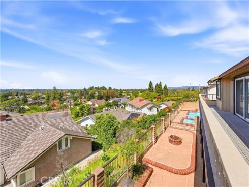 18831  Winnwood   Lane, Santa Ana, CA