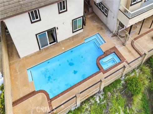 18831  Winnwood   Lane, Santa Ana, CA