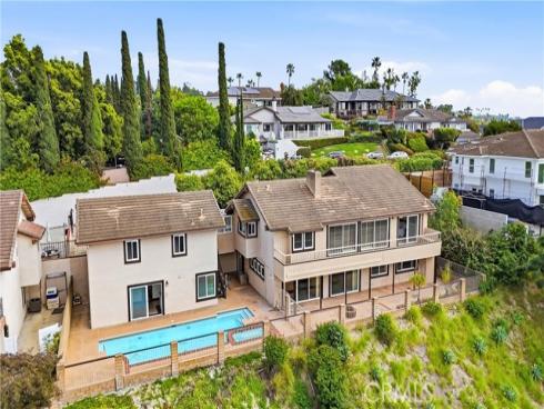 18831  Winnwood   Lane, Santa Ana, CA