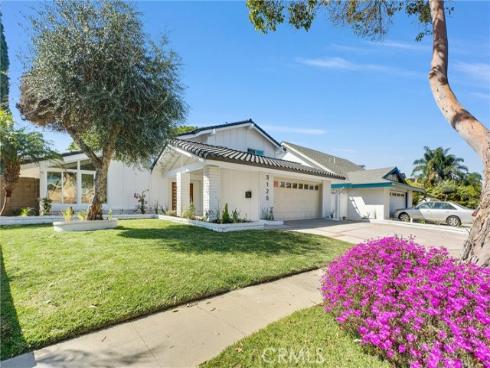 3126 S Rita   Way, Santa Ana, CA