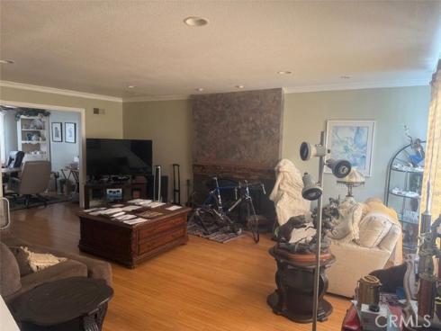 2401 E Avalon  , Santa Ana, CA