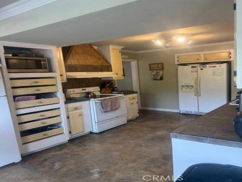 2401 E Avalon  , Santa Ana, CA