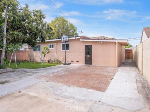 519  English  , Santa Ana, CA