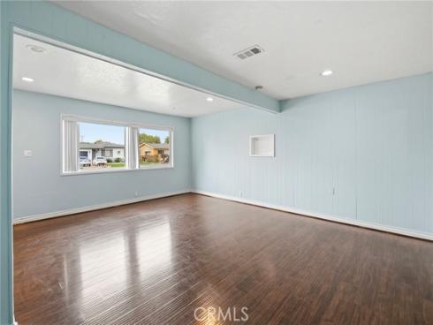 519  English  , Santa Ana, CA