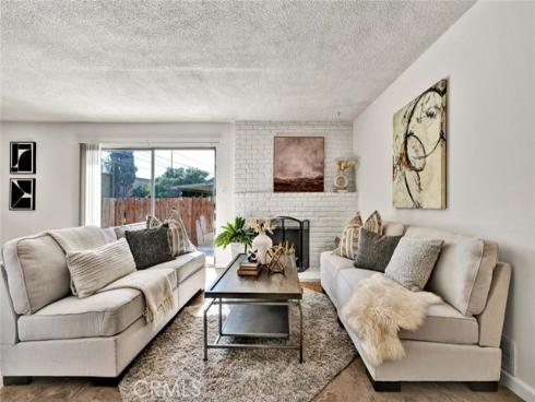 2517  Deodar   Street, Santa Ana, CA