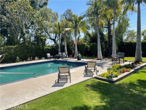 1062  El Camino  , Santa Ana, CA