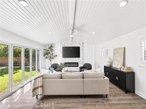 1626 E 15th  , Santa Ana, CA