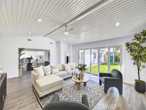 1626 E 15th  , Santa Ana, CA