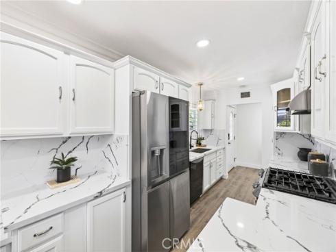 1626 E 15th  , Santa Ana, CA