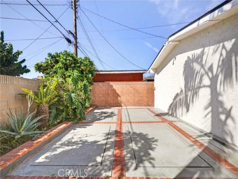 1626 E 15th  , Santa Ana, CA